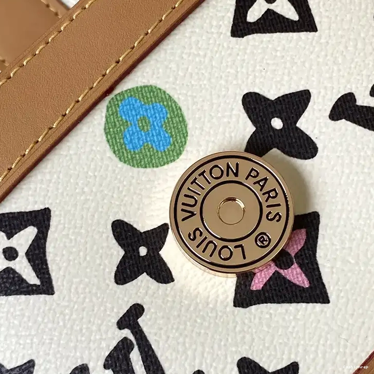 Fashionrepsfam ru LV Bags 2407YZ0085 0421